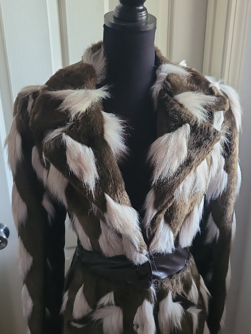 Betsey Johnson Brown and White Faux Fur Long Coat VINTAGE S COLLECTIBLE - Picture 3 of 17